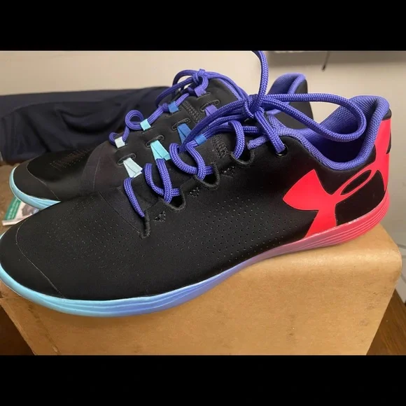 UNDER ARMOUR SNEAKERS FOR WOMEN MULTICOLORSSIZE 6Y - Picture 2 of 10